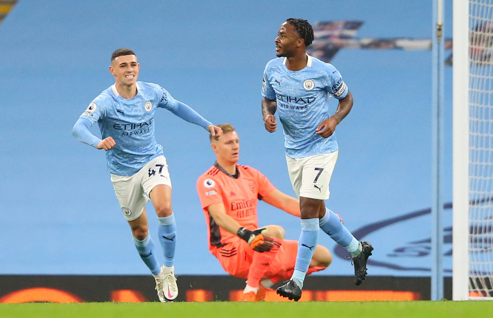 每當他穿著 每當他穿著